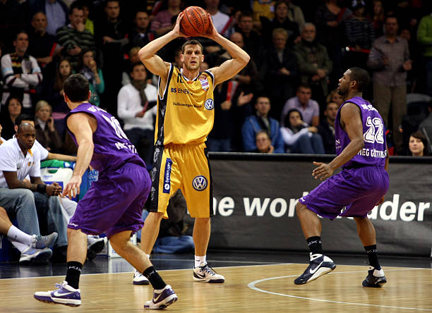 以拉什福德 以拉什福德