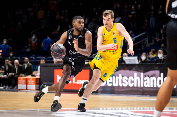 赛场上的每 赛场上的每